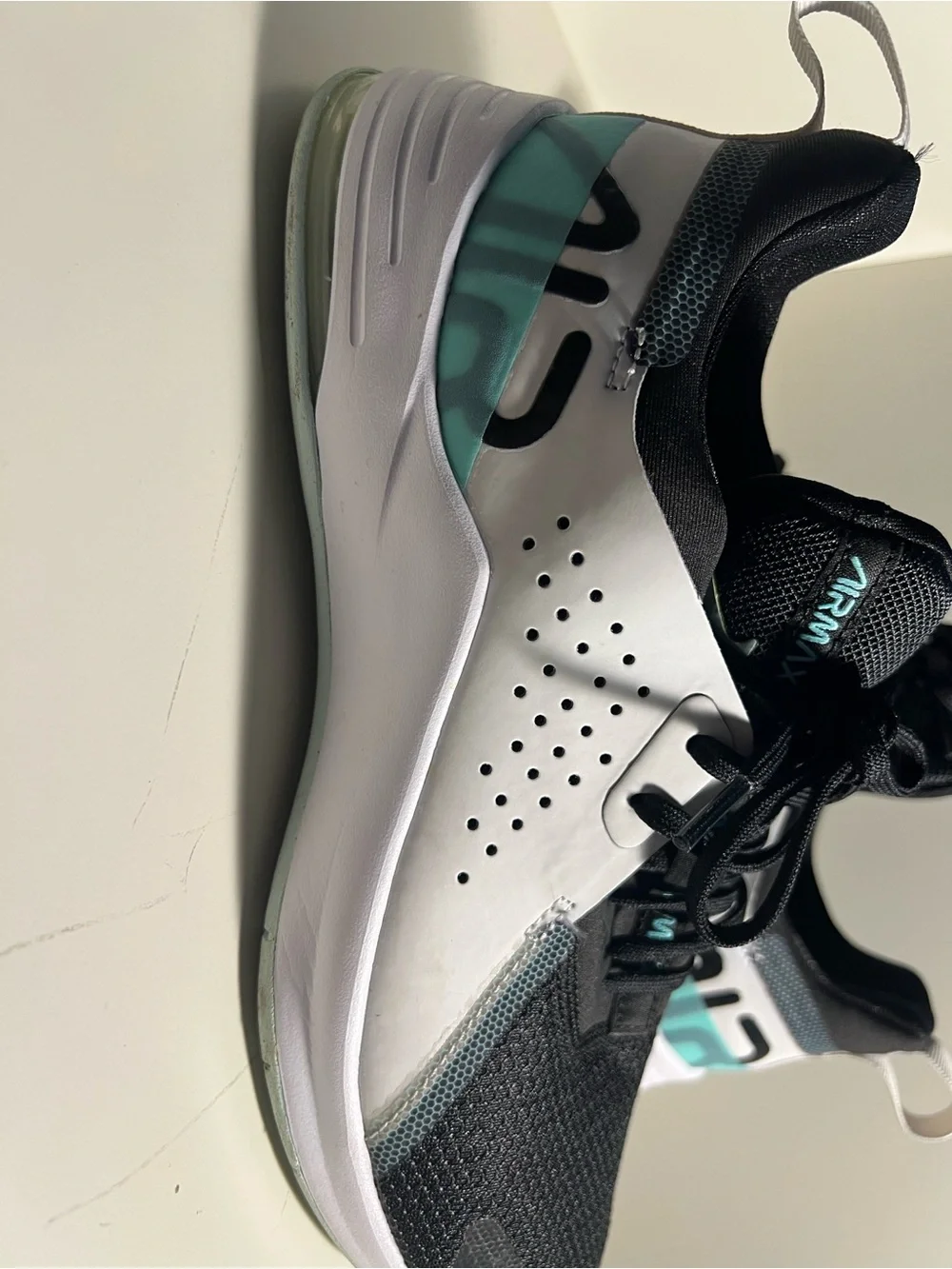 Nike White and Teal Women’s Athletic Sneakers